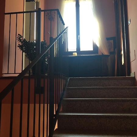 Bed and Breakfast Residenza Carlomaria Сереньо Экстерьер фото